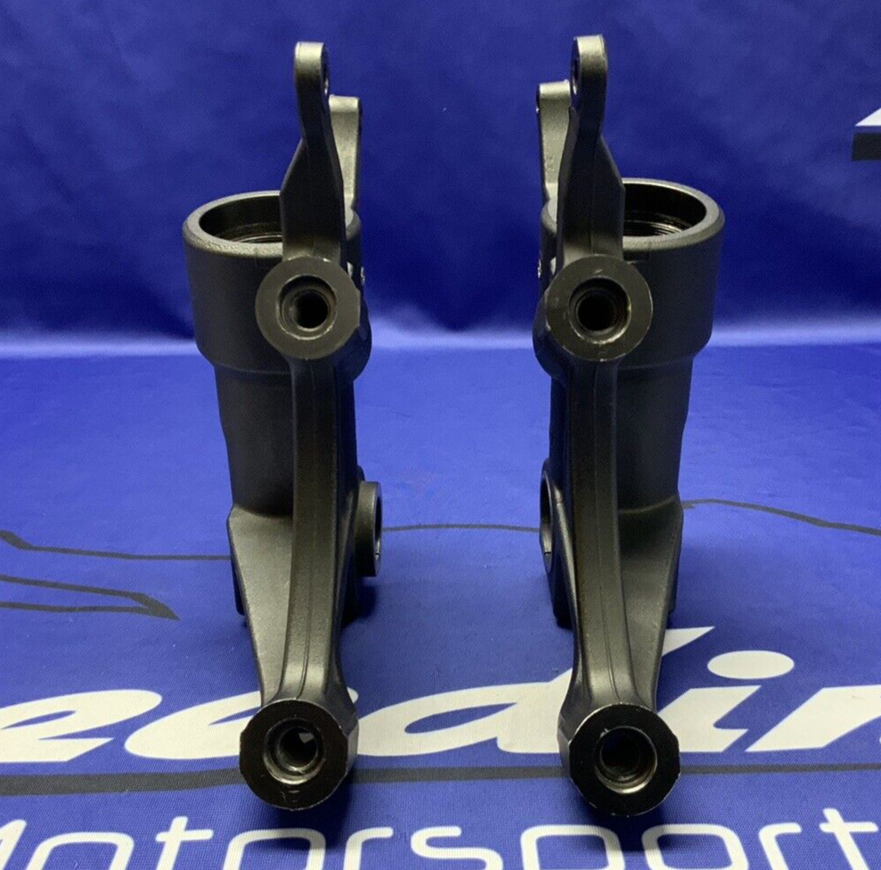 Yamaha Lower Fork Lugs YZF-R6 2016 OEM 2CX-23102-00-00, 2CX-23103-00-00