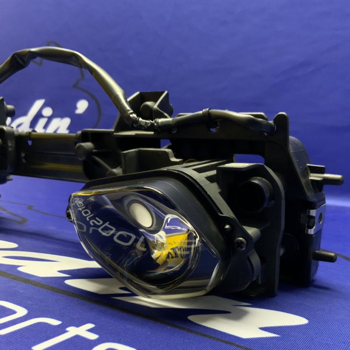 Yamaha Headlight Assembly YZF-R6 2017-2020 OEM BN6-84300-00-00
