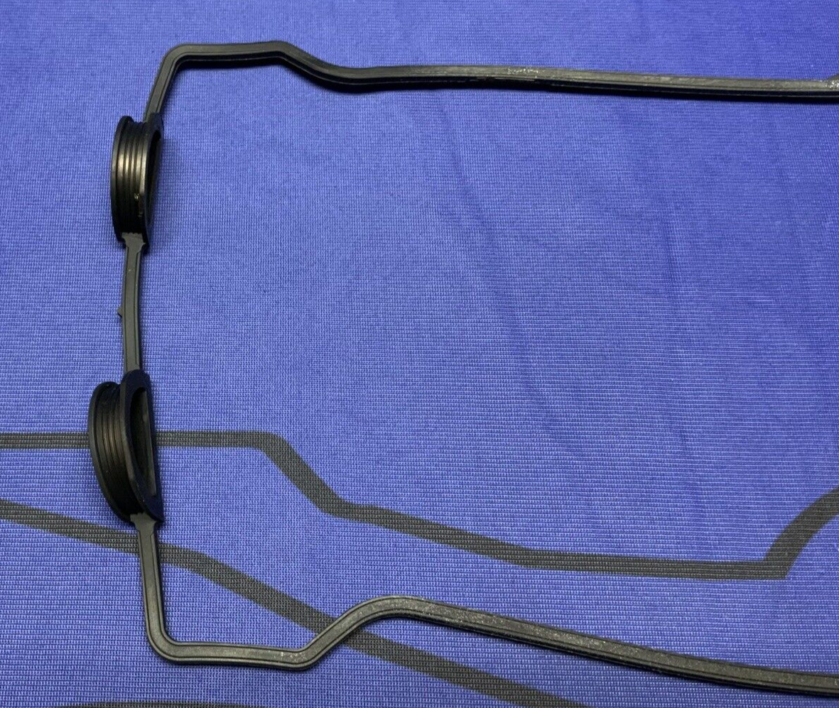 Suzuki Cylinder Head Valve Cover Gasket GSXR 600/750 2006-2025 OEM 11173-01H00