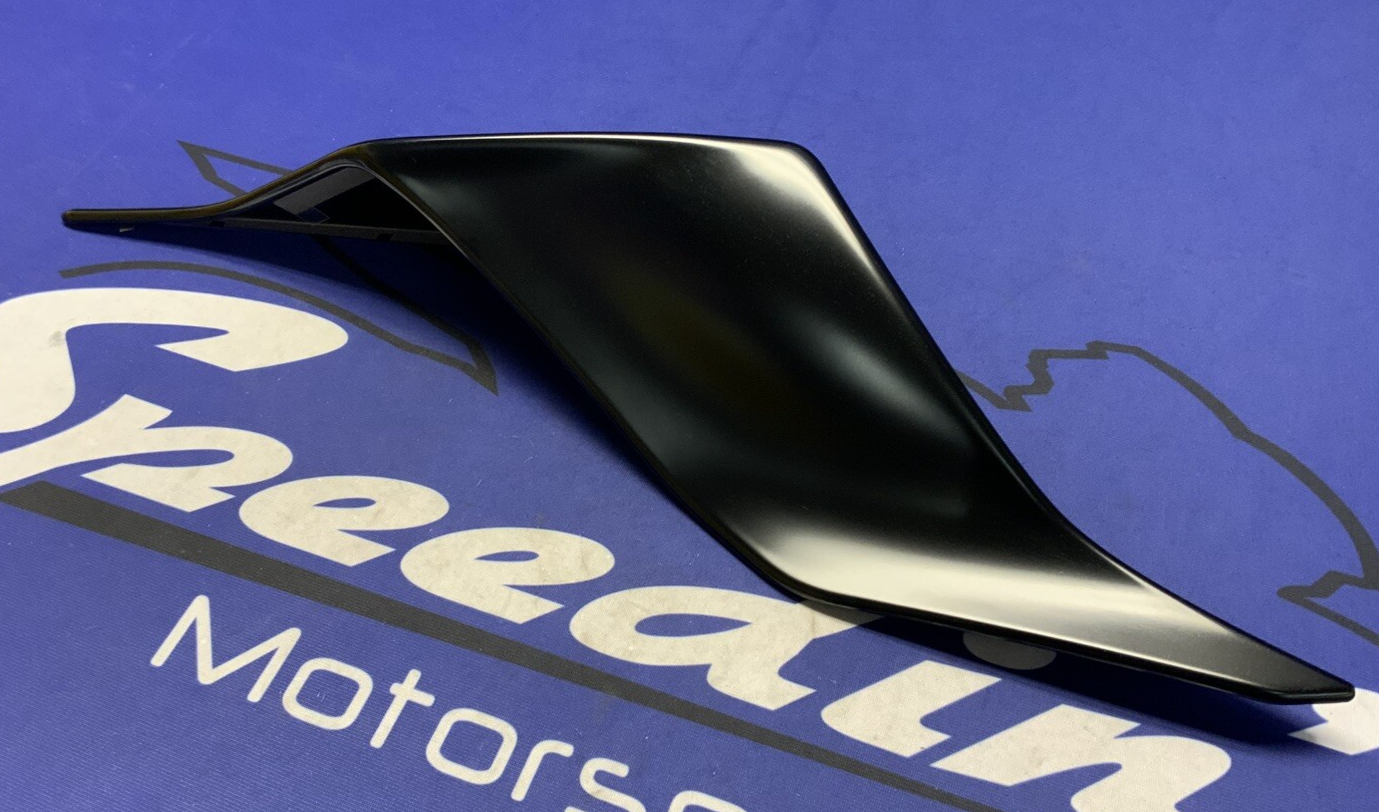 Yamaha Right Tail Fairing Black & Orange YZF-R6 2017-2024 OEM BN6-W2172-70-P1