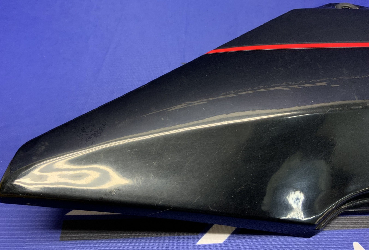 Kawasaki Right Lower Fairing (Black) GPZ1000R 1986-1987 OEM 36002-5160-T4