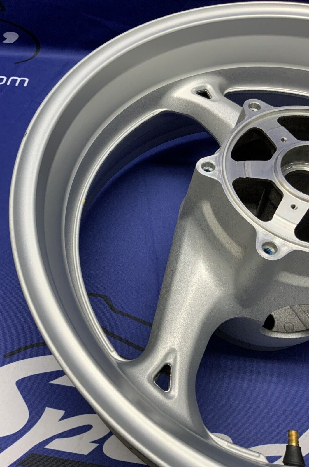 Suzuki Rear Wheel (Silver) Hayabusa 2019 OEM 64111-15H11-QGY