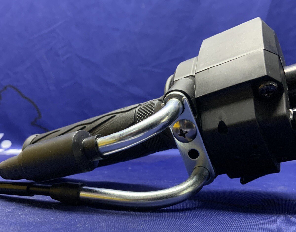 Suzuki Right Handlebar Assy W/Switches GSXR-600/750,2011-2024 OEM 37200-47H30