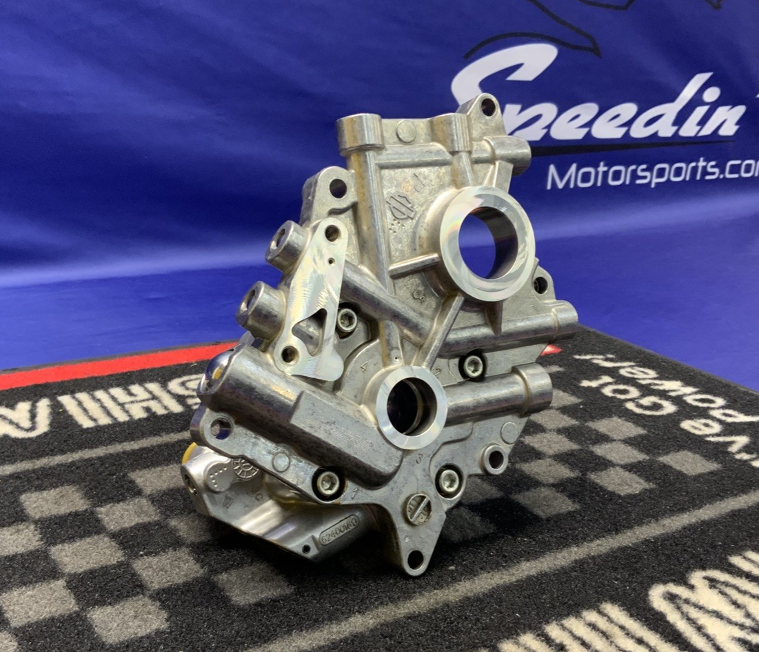 H-D Cam Shaft Support Plate W/ Oil Pump Assy Ultra Limited 2018-24 OEM 25400133