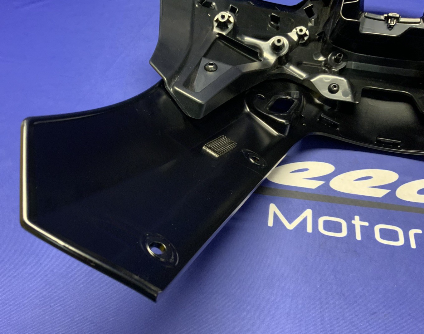 Yamaha Front Cowling Assembly (Black) YZF-R9 2025 OEM BKN-Y283G-10-P1