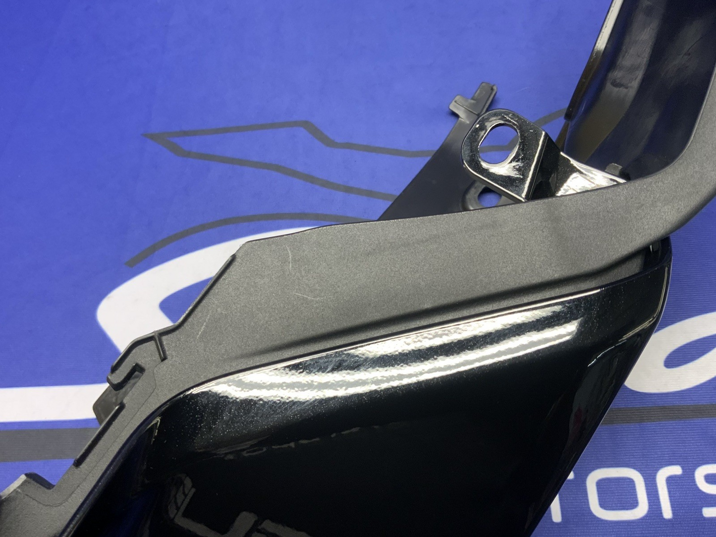 Yamaha Right Tail Fairing (Black) YZF-R9 2025 OEM BKN-21721-00-P3