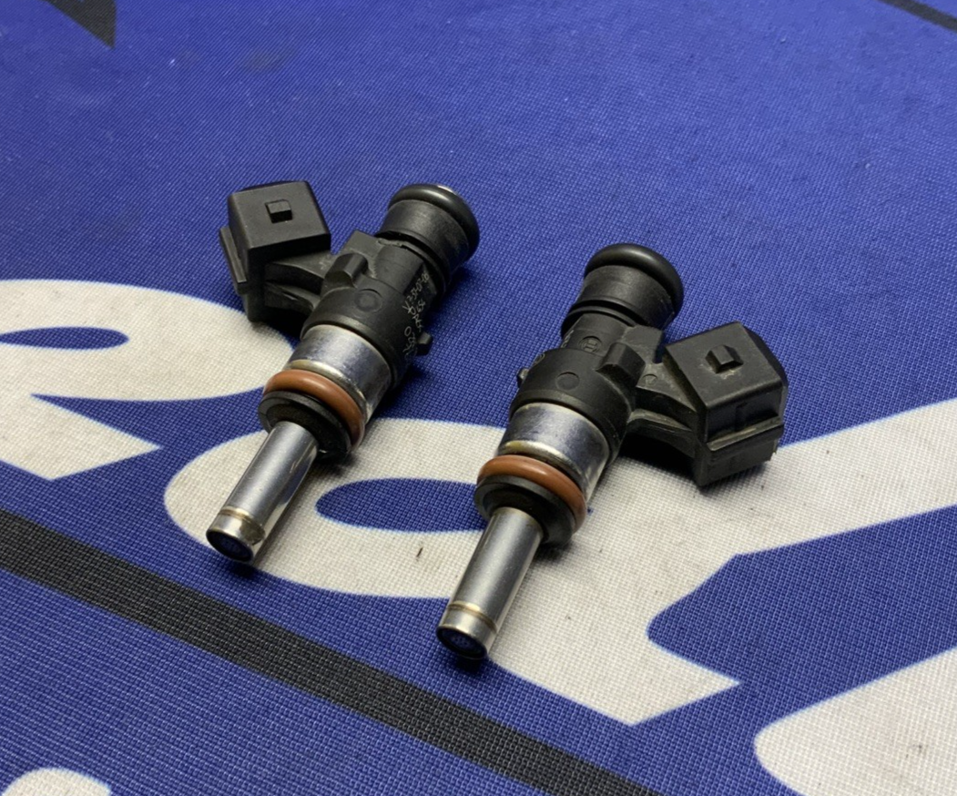 BMW Injector Set R1200GS 2004-2018 OEM 13617672335