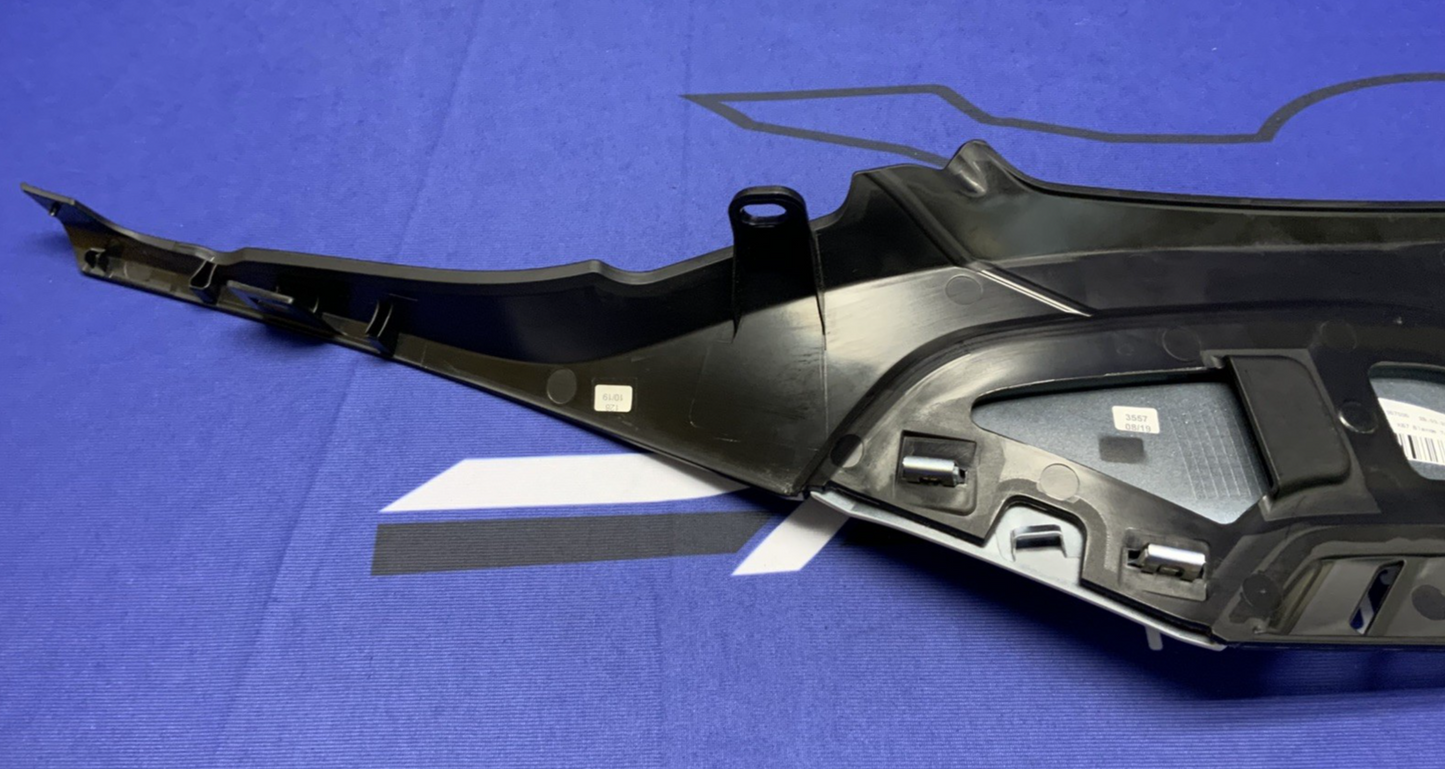 BMW Left Tank Fairing (Black & White) S1000RR 2020-2023 OEM 46638569771