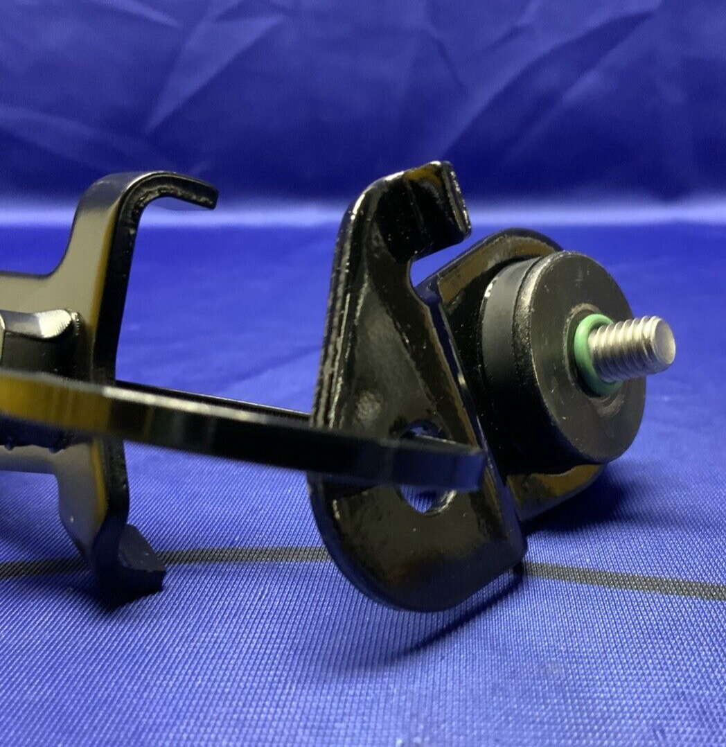 Suzuki Exhaust Bracket Set Left & Right GSX-8R/S 2023-2025 OEM 14770-25L00