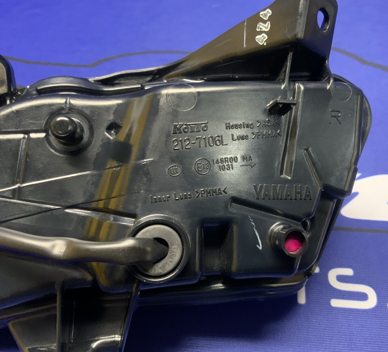 Yamaha Right Pilot Light YZF-R9 2025 OEM BKN-84302-00-00