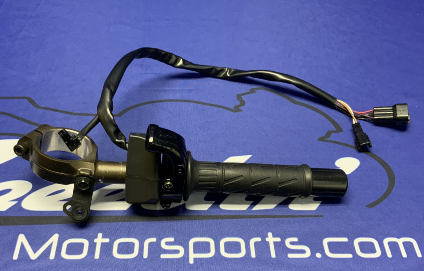 Kawasaki Right Handlebar W/ Switch Assembly ZX-6RR 2003-2006 OEM 46003-1591