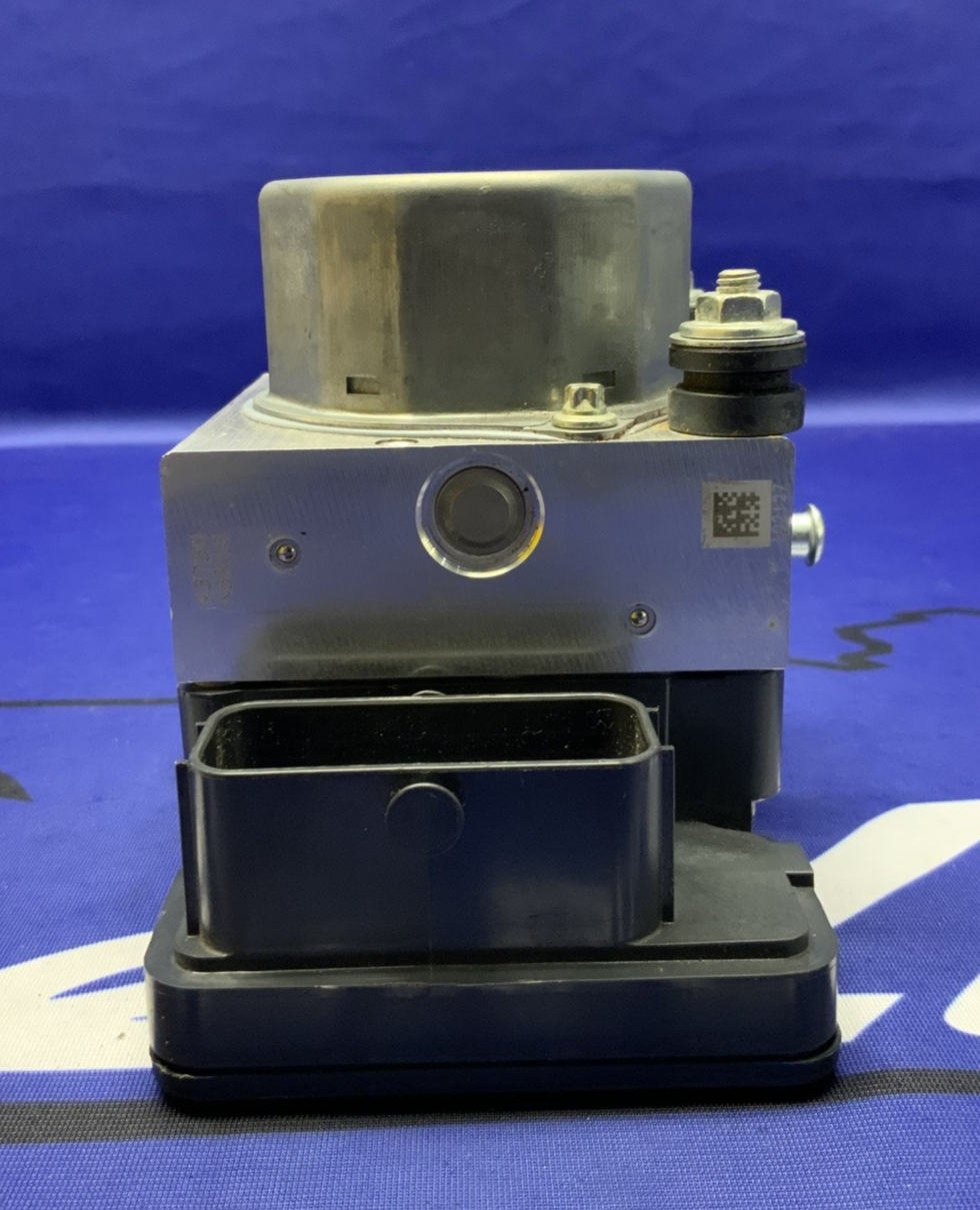 Yamaha ABS Pump Module Unit YZF-R1/S/M 2015-2019 OEM 2CR-85930-09-00