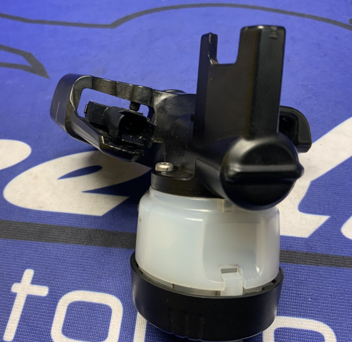 BMW Clutch Master Cylinder Assy R1200GS 2004-2010 OEM 32727728852