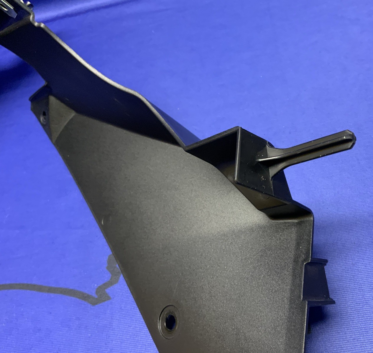 BMW Lower Inner V Fairing S1000RR 2019-2025, M1000RR 2021-2023 OEM 46638569799
