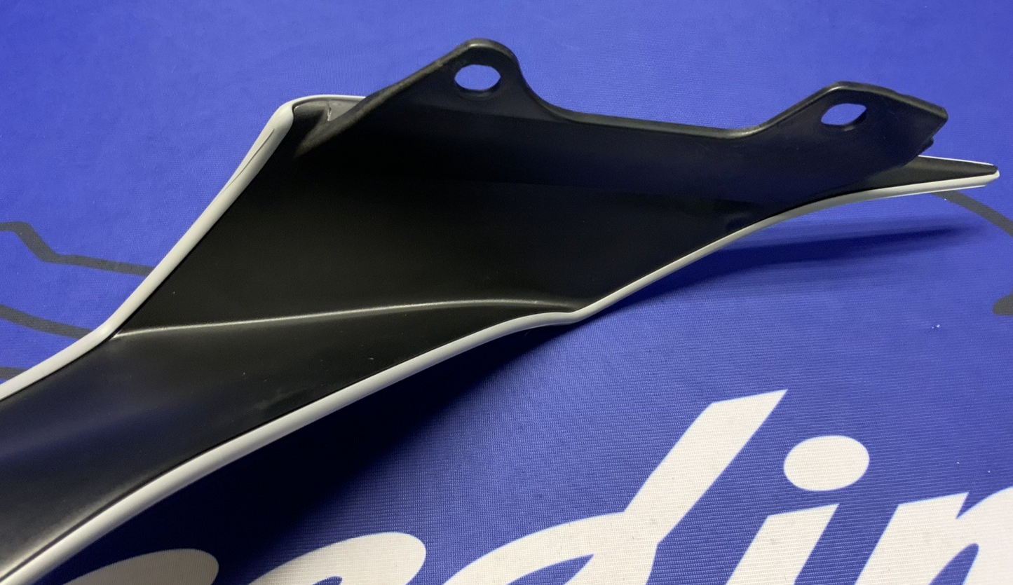 Yamaha Right Tail Fairing (Gray & Blue) YZF-R6 2017-2024 OEM BN6-W2172-50-P5