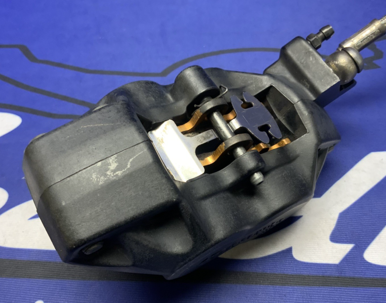 BMW Left Front Brake Caliper Assembly R1200GS 2004-2007 OEM 34117684959