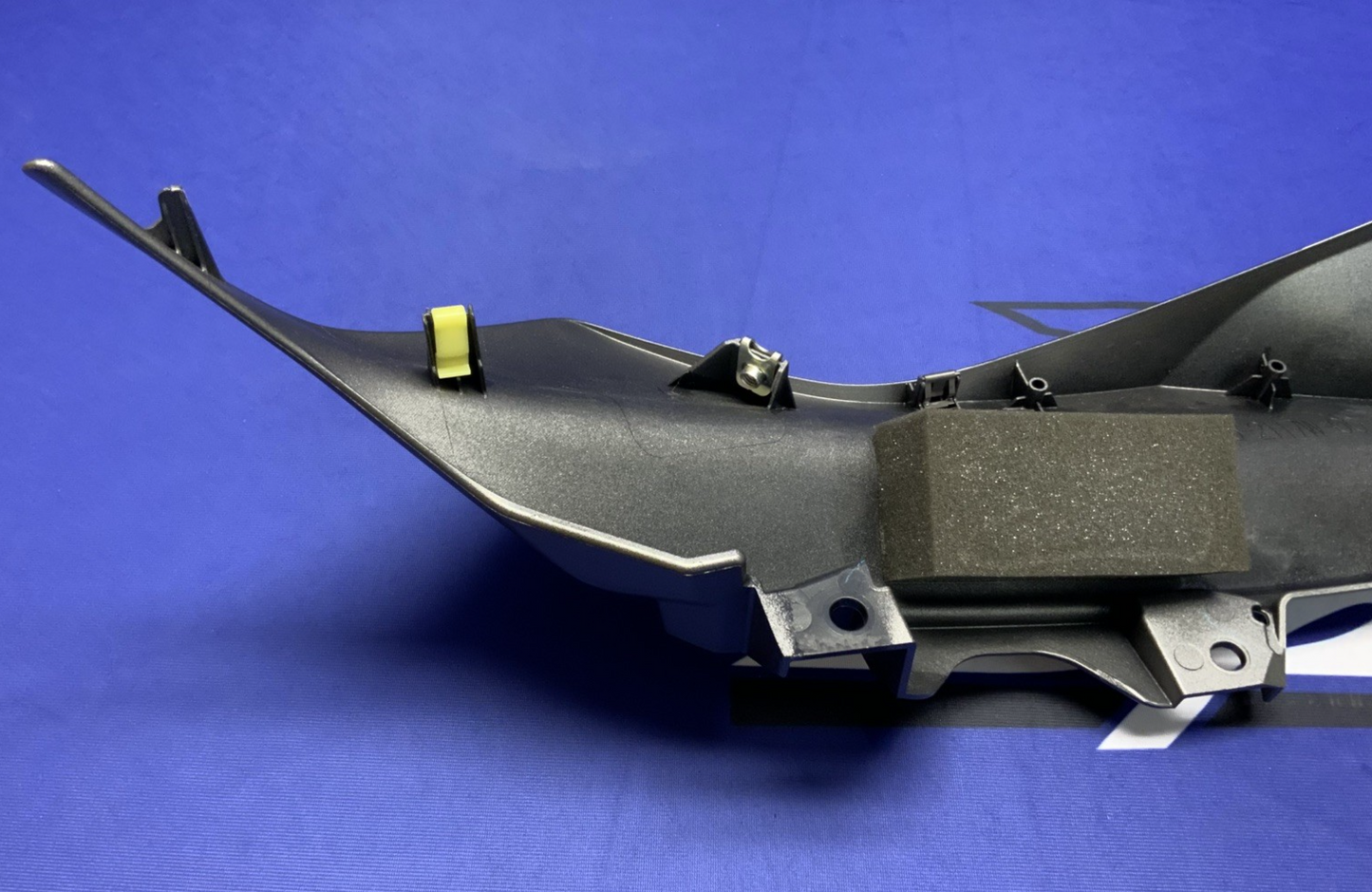 Yamaha Right Upper Fairing (Dark Gray) YZF-R6 2017-2024 OEM BN6-2117W-00-P4
