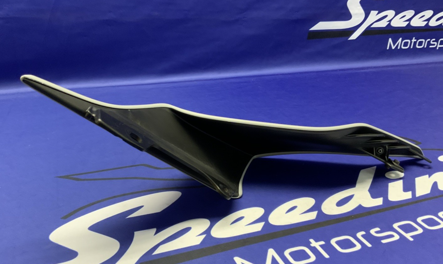 Yamaha Right Tail Fairing (Gray & Blue) YZF-R6 2017-2024 OEM BN6-W2172-50-P5