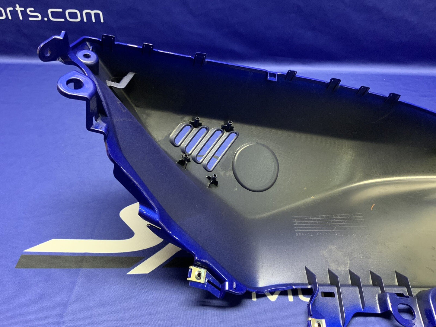 Yamaha Fuel Tank Cover Right (Blue) YZF-R7 2022-2024 OEM BEB-24139-00-33