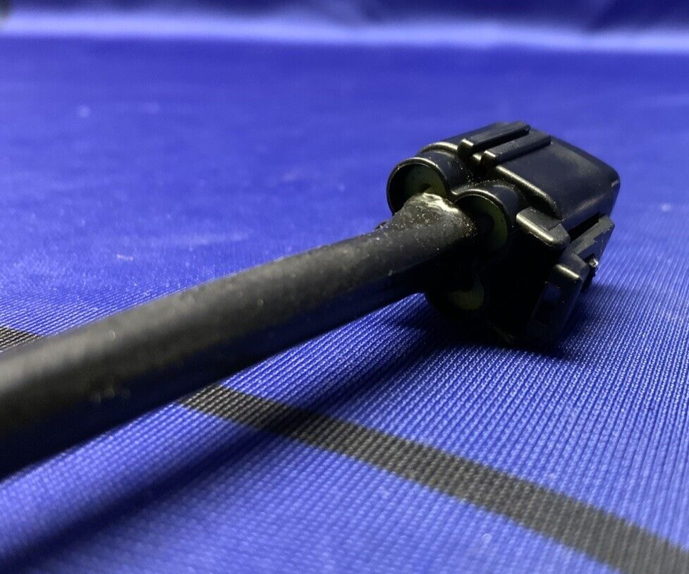 Suzuki Oxygen Sensor GSX-8R/S 2023-2025 OEM 18213-25L40