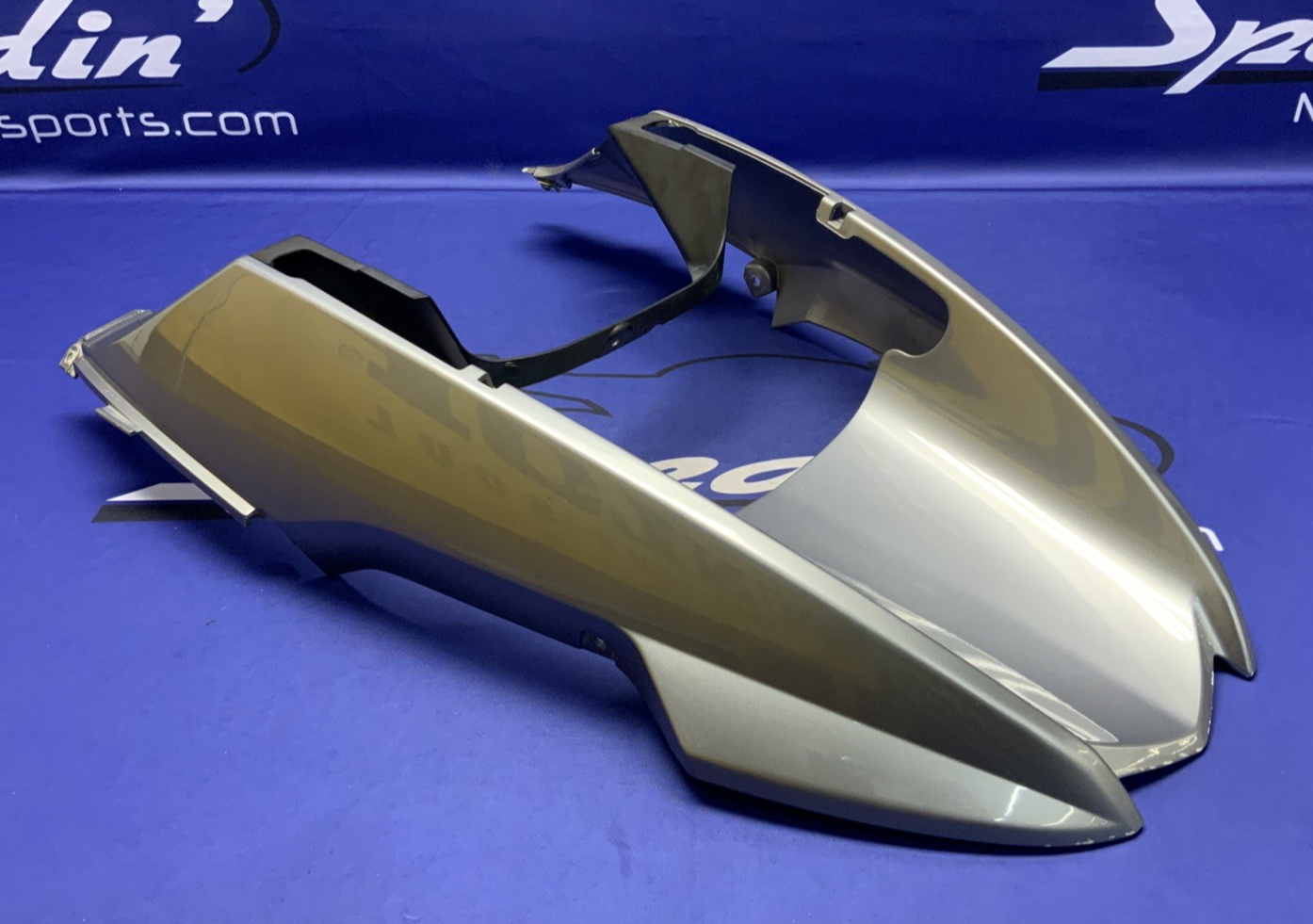 BMW Front Wheel Fender (Silver) R1200GS 2004-2007 OEM 46617667678