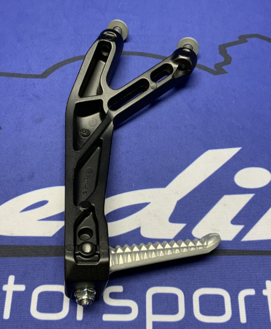 Yamaha Right Passenger Foot Rest YZF-R6 2017-2024 OEM 2CR-2742L-01-00