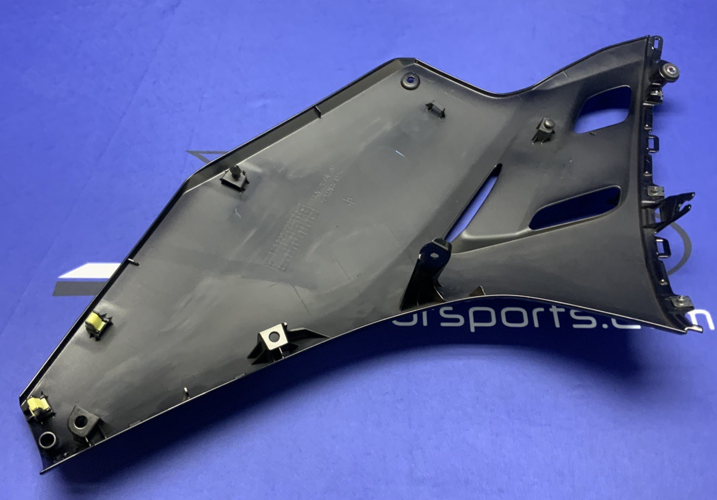 Yamaha Right Fairing (Black) YZF-R9 2025 OEM BKN-Y283V-10-P1