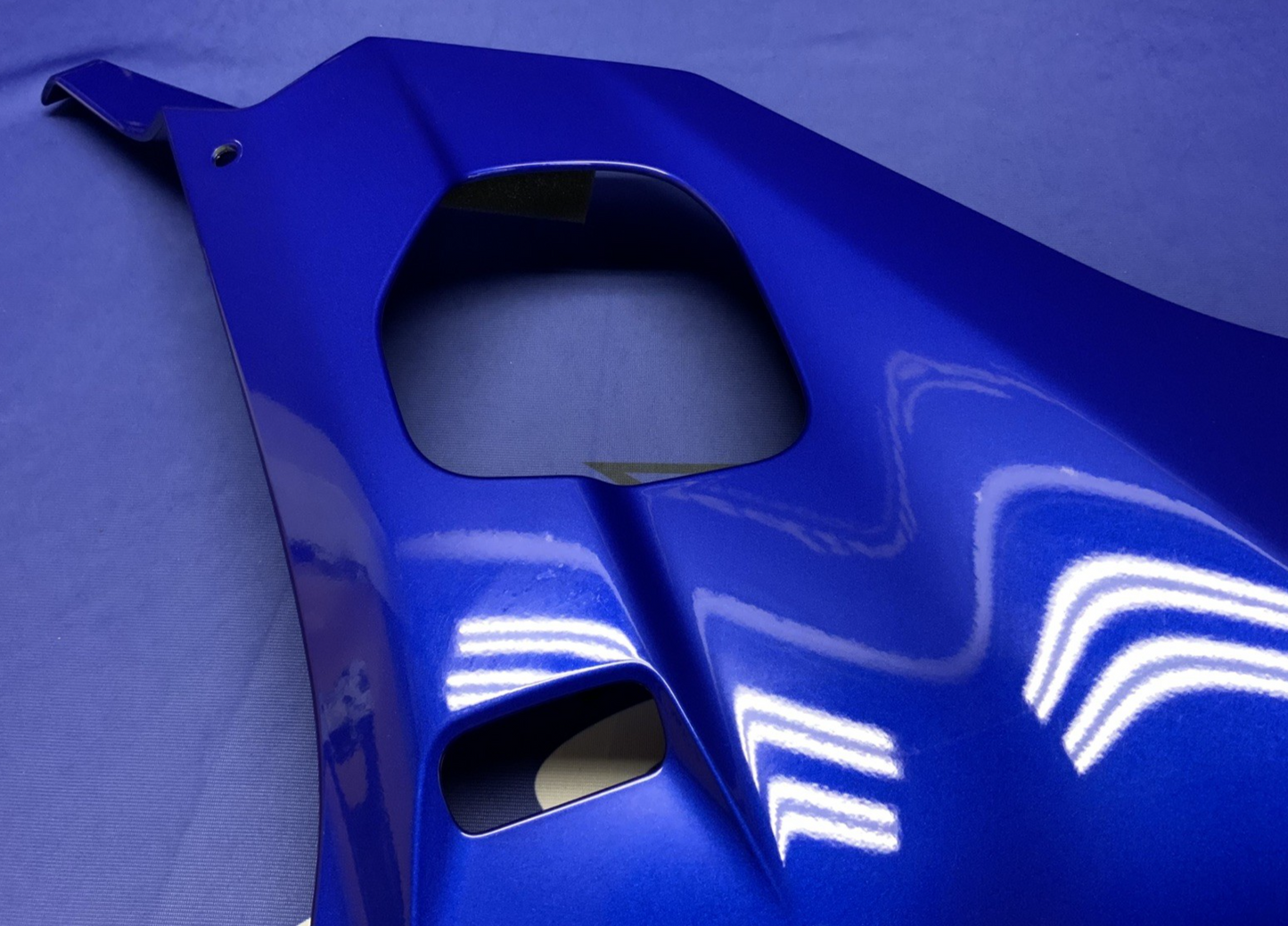 Yamaha Right Lower Fairing (Blue) YZF-R6 2017-2024 OEM BN6-W283V-90-P0