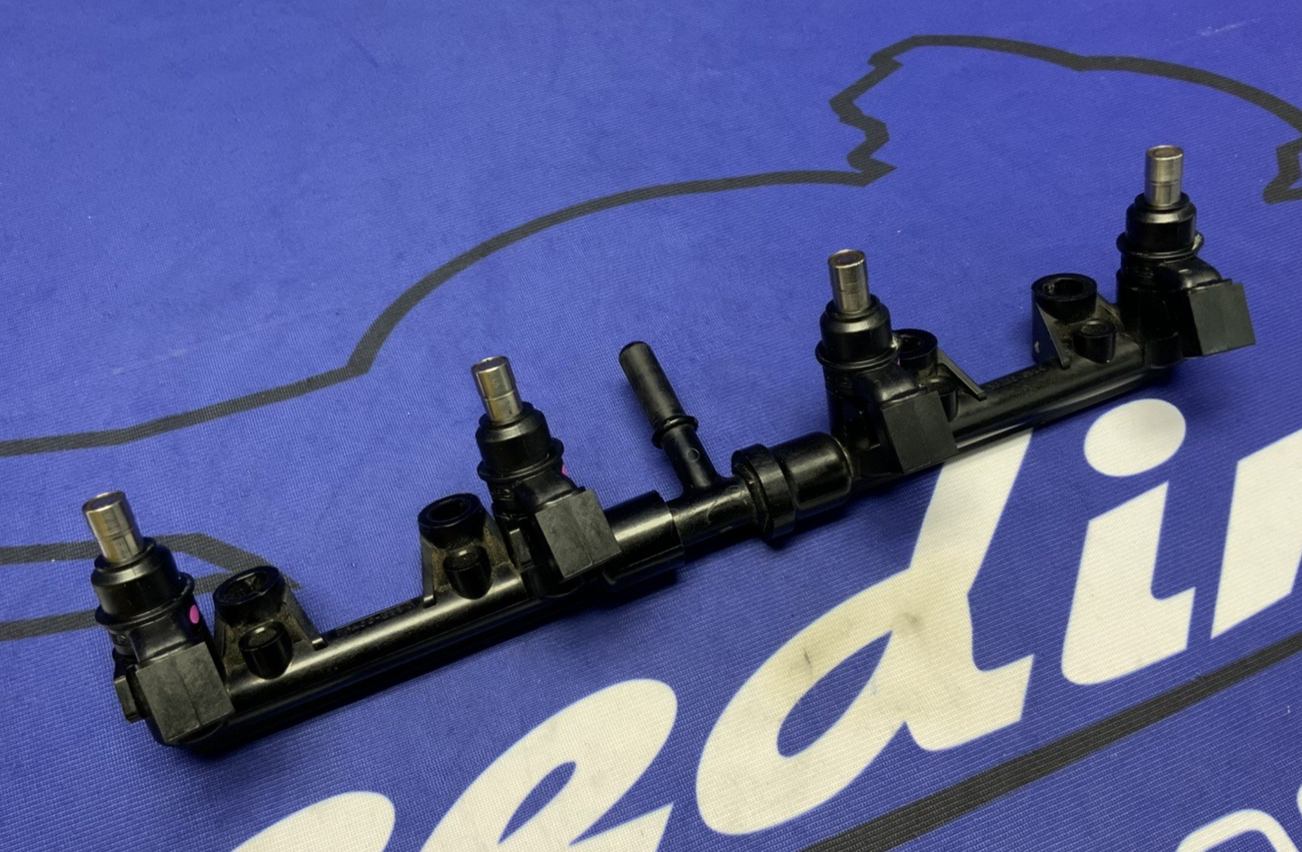 Kawasaki Top Feed Injector Assembly W/ Injectors ZX-6R 2009-2012 OEM 59071-0062