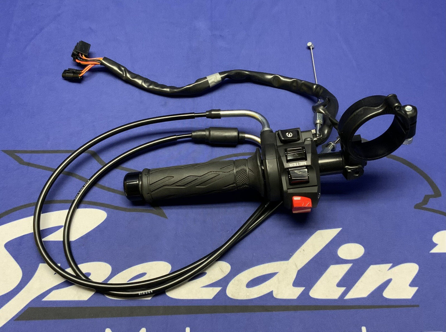 Suzuki Right Handlebar Assy W/Switches GSXR-600/750,2011-2024 OEM 37200-47H30