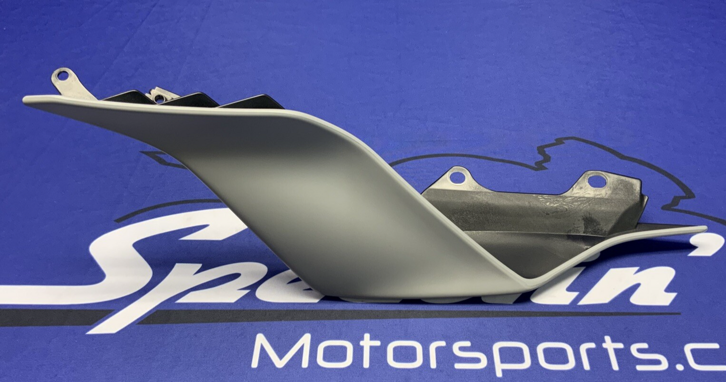 Yamaha Right Tail Fairing (Gray & Blue) YZF-R6 2017-2024 OEM BN6-W2172-50-P5