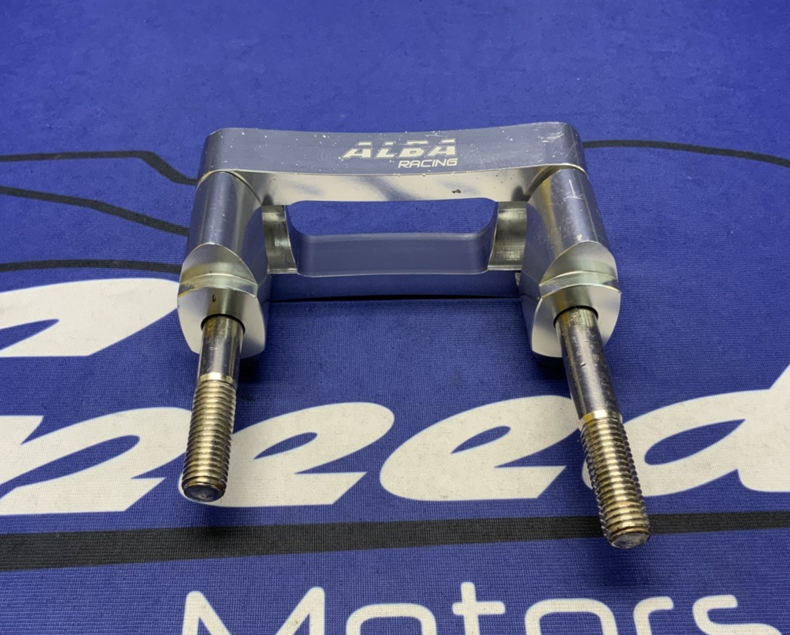 Armat Alba Racing Handle Bar Clamp (100mm) (Incomplete) AVSC
