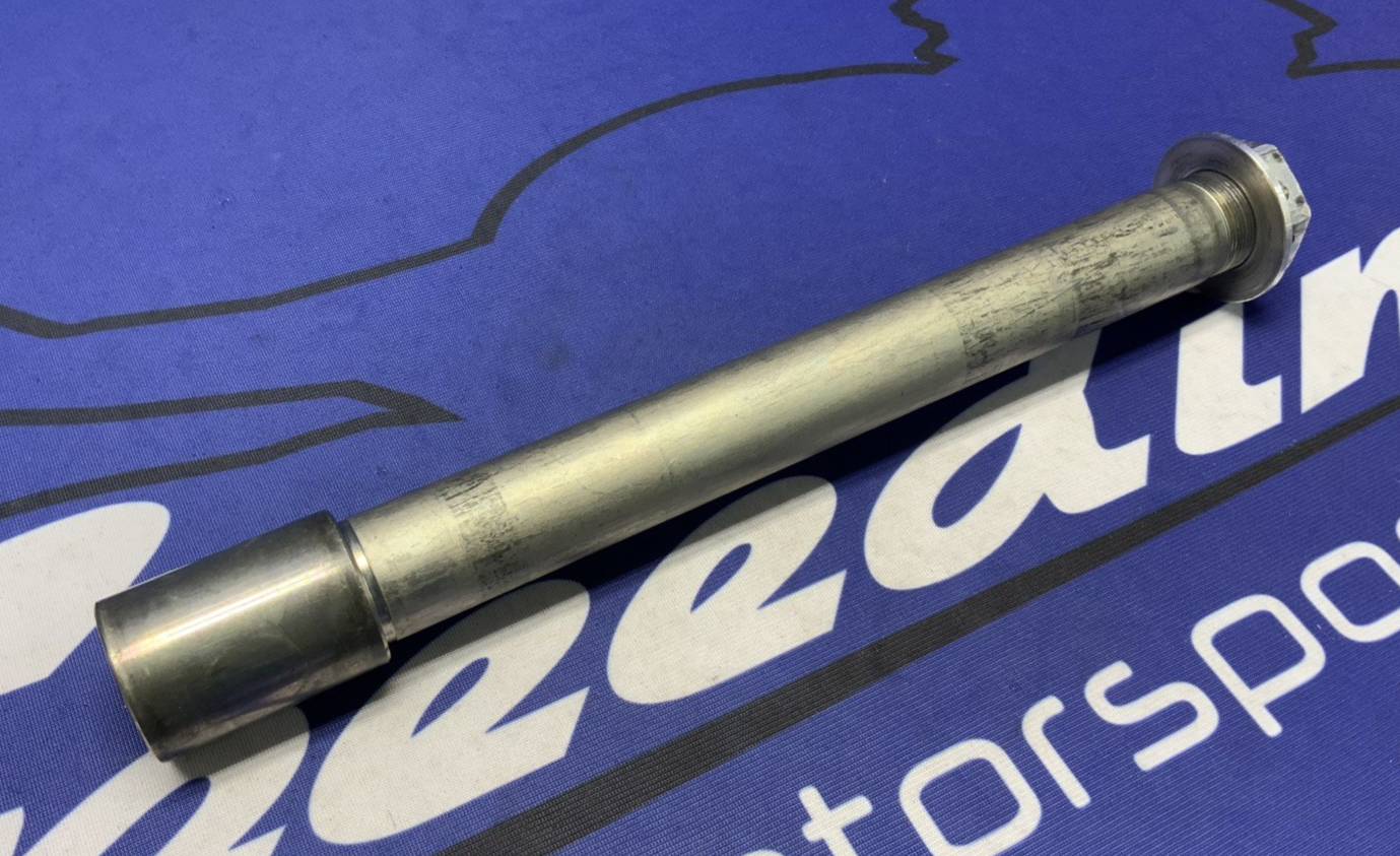 Yamaha Front Wheel Axle YZF-R6 2017-2024 OEM 2CR-25181-00-00