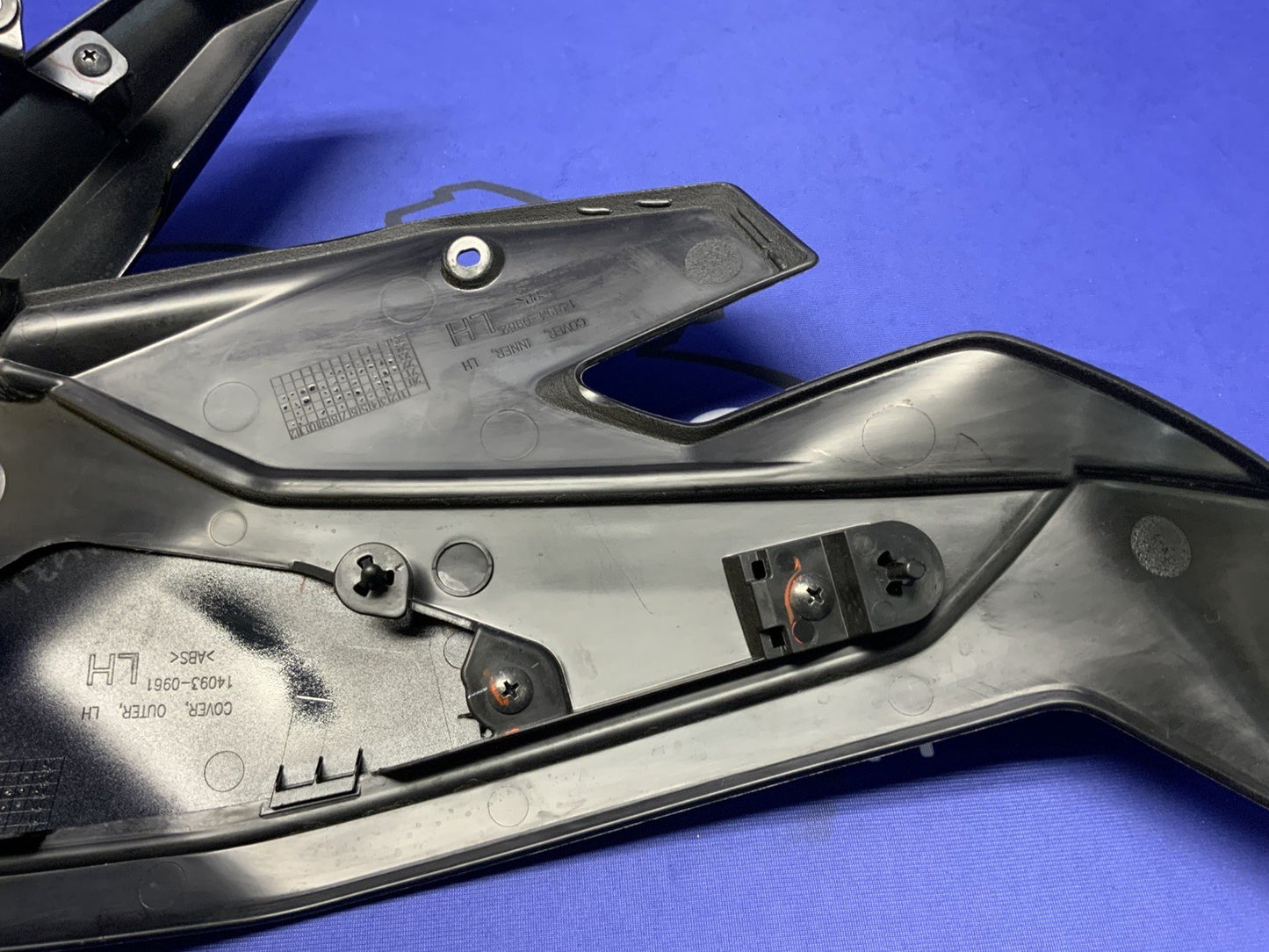 Kawasaki Left Tank Fairing (KRT) ZX-4R/RR 2023-25 OEM 14093-0961-H8