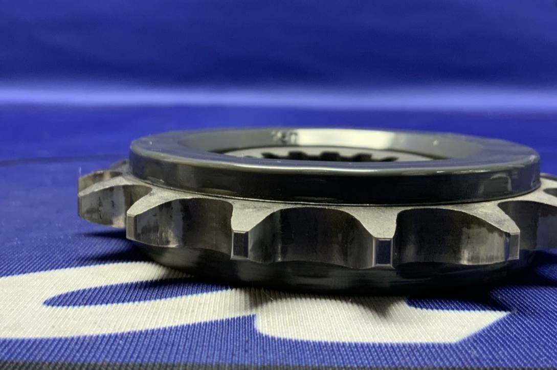 Yamaha Front Sprocket (16T) YZF-R9 2025 OEM 2CR-17460-00-00