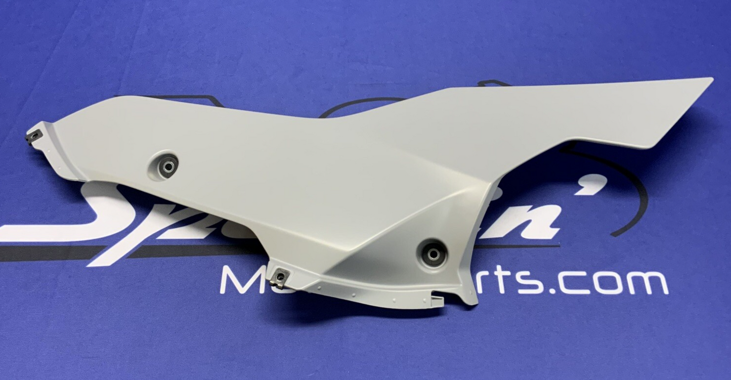 Yamaha Right Lower Fairing (Gray) YZF-R6 2017-2024 OEM BN6-28395-00-P4