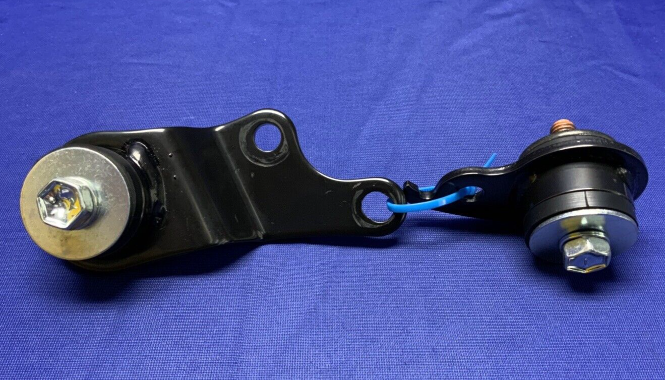Suzuki Exhaust Bracket Set Left & Right GSXR 600/750 2011-2025 OEM 14773-14J00