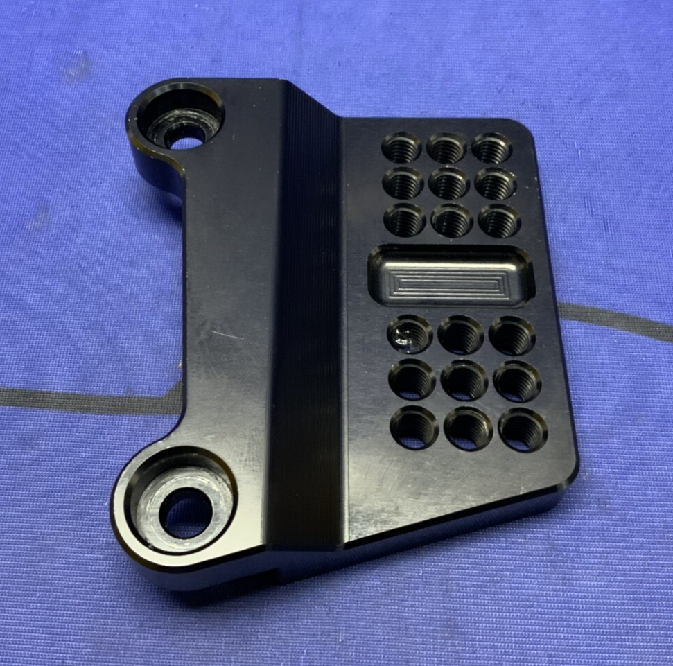 Graves Motorsports Right Hand Rear Set Bracket ZX-6R 2019-2023 RAK-19ZX6R-KA