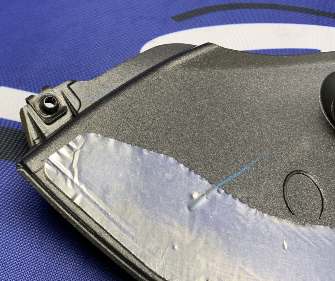 Yamaha Right Lower Fairing (Dark Gray) YZF-R6 2017-2024 OEM BN6-28395-00-P2