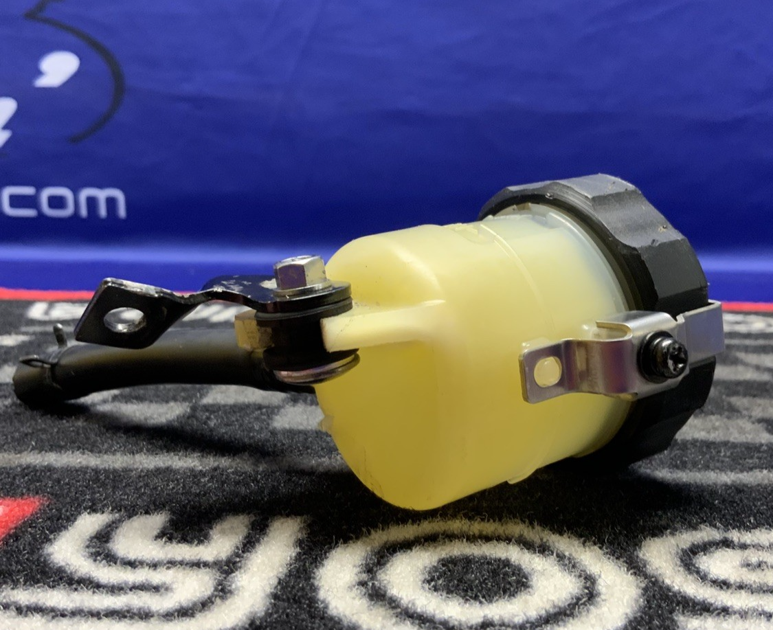 BMW Master Cylinder Reservoir S1000RR 2019-25, M1000RR 2021-25 OEM 32728405667