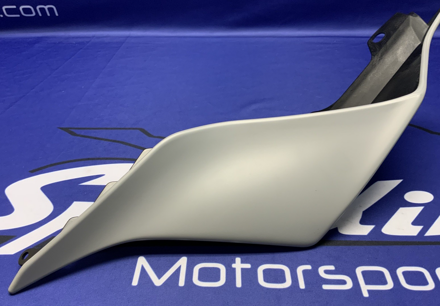 Yamaha Right Tail Fairing (Gray & Blue) YZF-R6 2017-2024 OEM BN6-W2172-50-P5