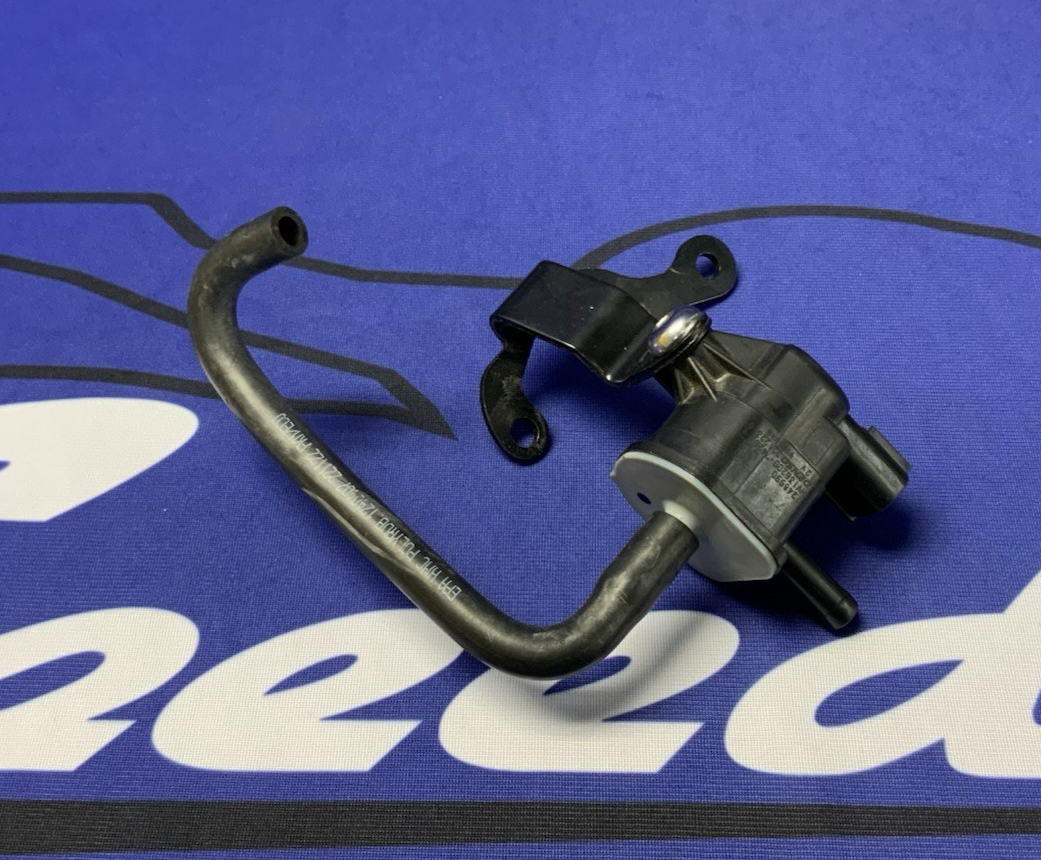 Triumph Purge Valve Street Triple RS 2023-2025 OEM T1248990