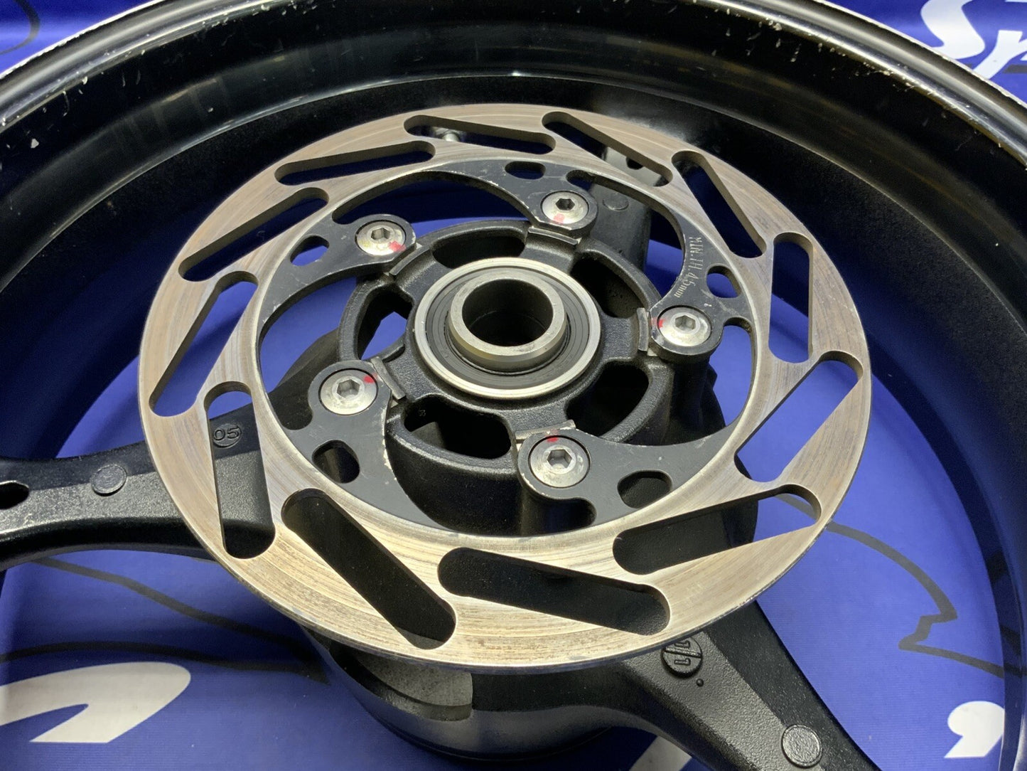Suzuki Rear Wheel W/ Brake Rotor (Black) GSXR 600/750 06-07 OEM 64111-01H00-019
