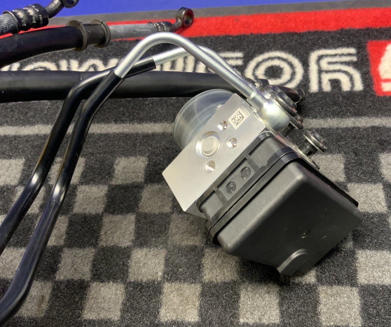 Yamaha ABS Pump Module Unit W/ Lines YZF-R6 2017-2024 OEM BN6-85930-09-00