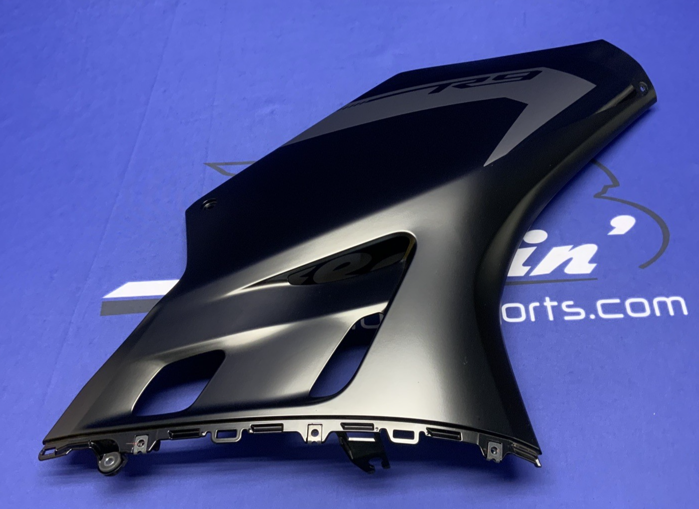 Yamaha Right Fairing (Black) YZF-R9 2025 OEM BKN-Y283V-10-P1