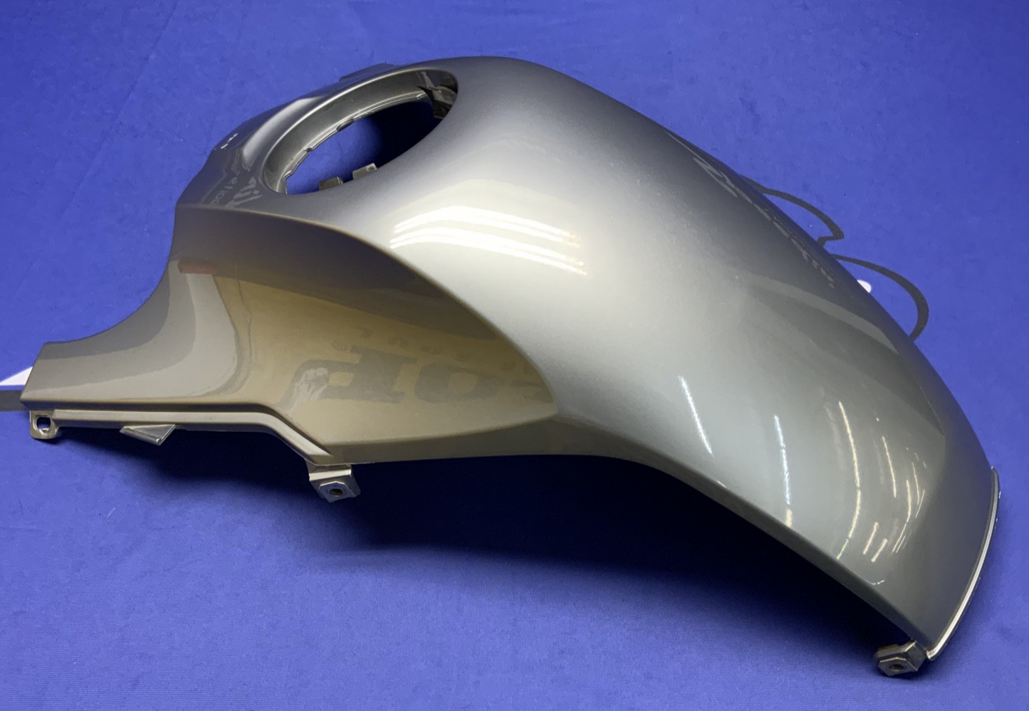 BMW Silver Tank Cover R1200GS 2004-2007 OEM 46637667698