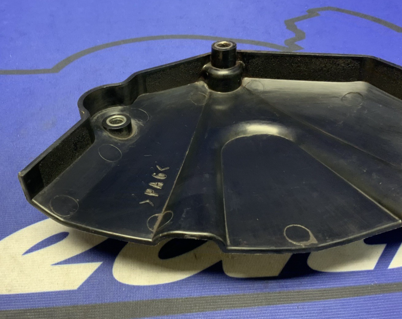 Yamaha Chain Cover YZF-R6 2006-2024 OEM 2C0-15418-00-00