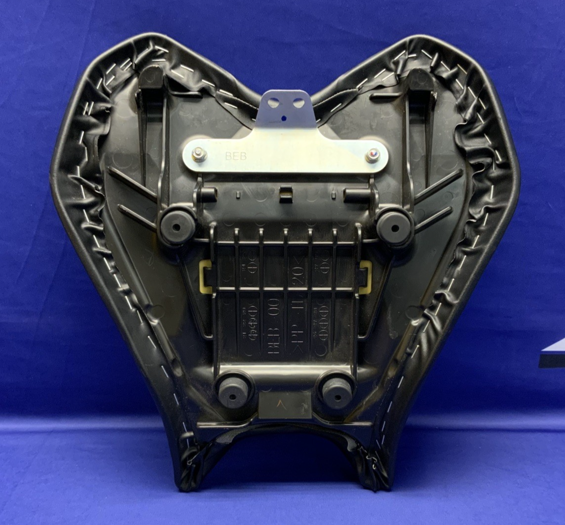 Yamaha Seat YZF-R7 2022-2025 OEM BEB-24710-00-00