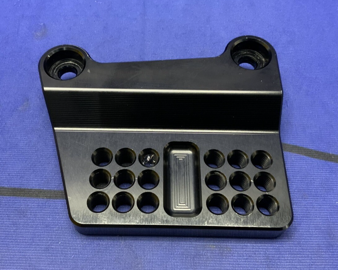 Graves Motorsports Right Hand Rear Set Bracket ZX-6R 2019-2023 RAK-19ZX6R-KA