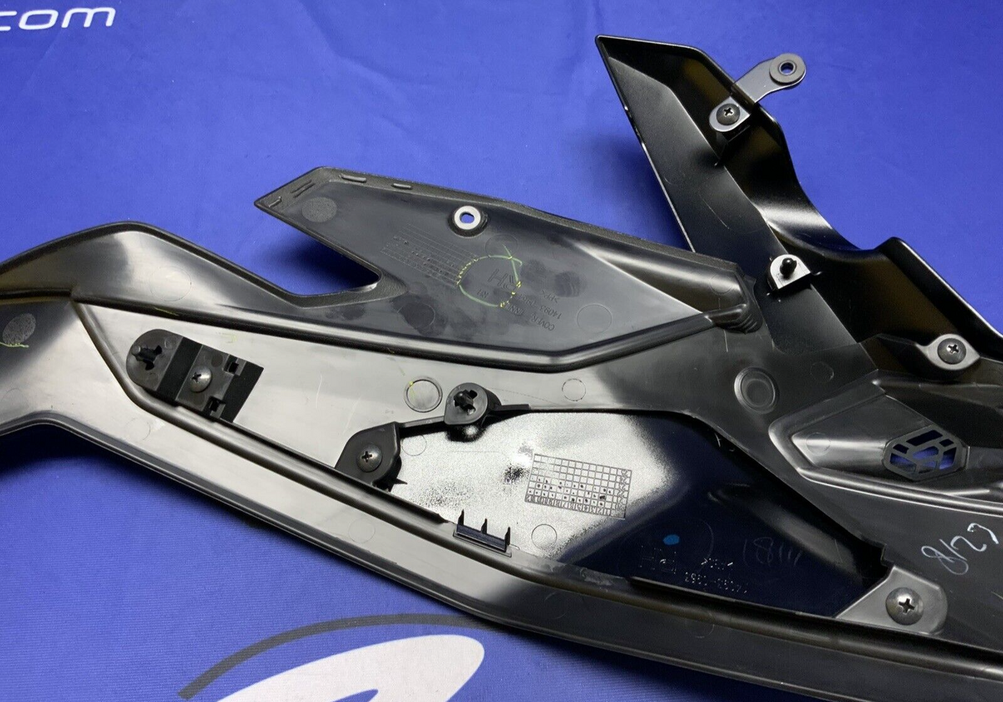 Kawasaki Right Tank Fairing ZX-4R/RR 2023-2025 OEM 14093-0963-H8